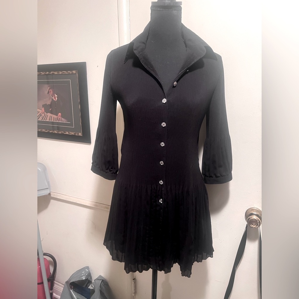 LINDI Elegant Black Button-Up Dress